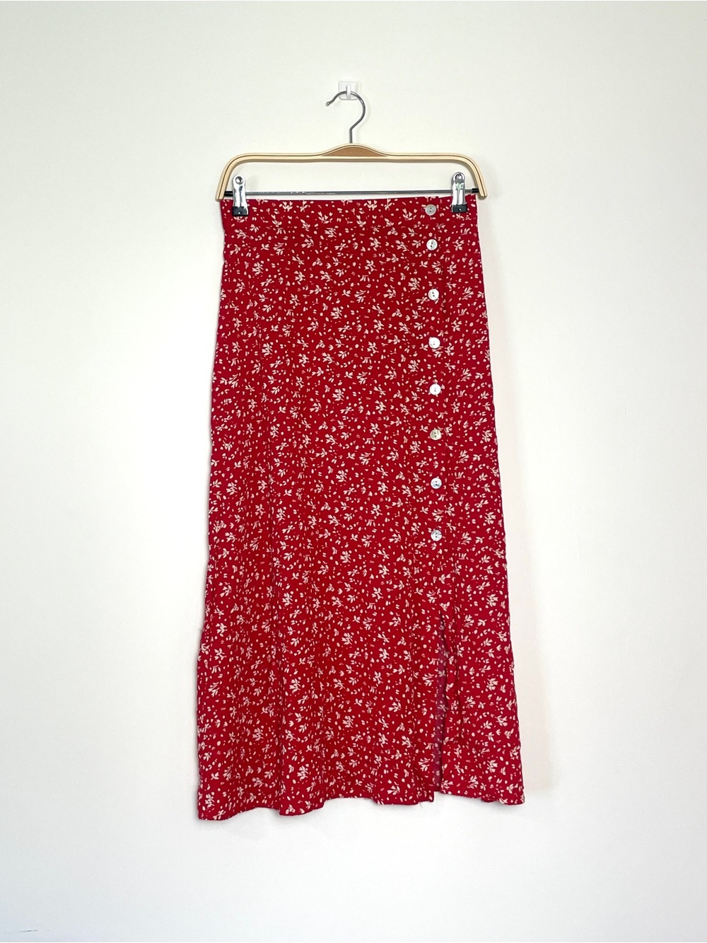 Vintage Studio Red Floral Button-Front Midi Skirt - Picture 2 of 9